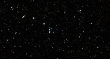 Hubble ensambla vista amplia del universo distante